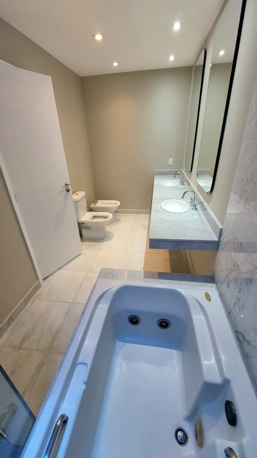 Imagem Apartamento com 4 Quartos à Venda, 298 m²em Barra da Tijuca - Rio de Janeiro