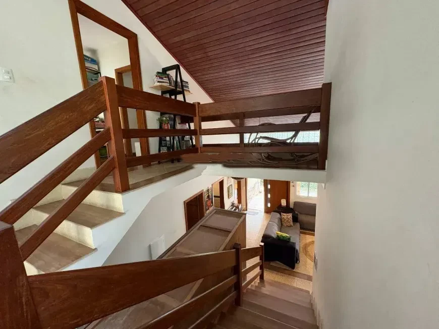 Imagem Casa com 3 Quartos à Venda ou Locação, 278 m² em Chácaras Ana Lúcia - Embu das Artes