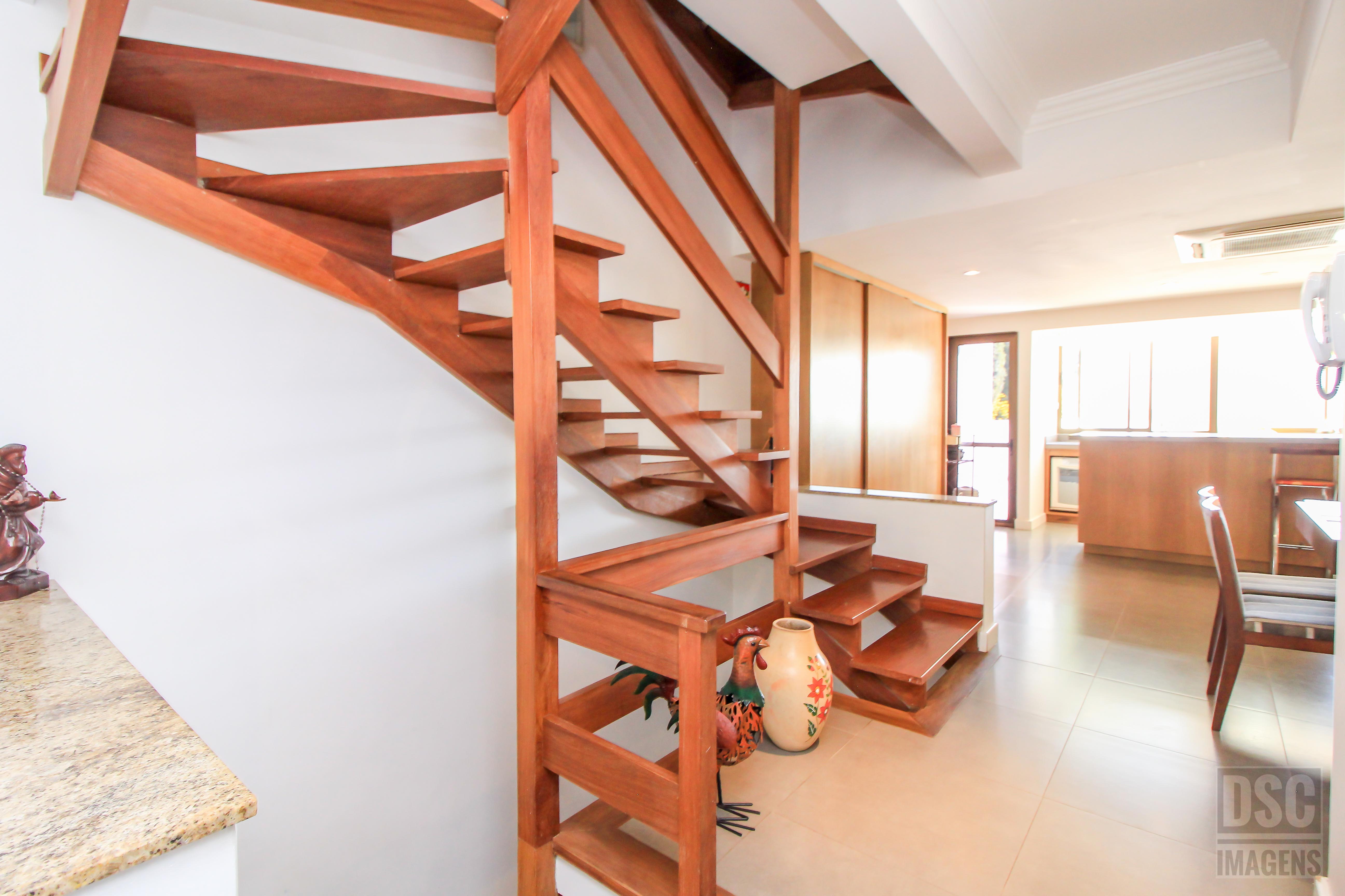 Imagem Casa com 4 Quartos à Venda, 456 m²em Chácara das Pedras - Porto Alegre