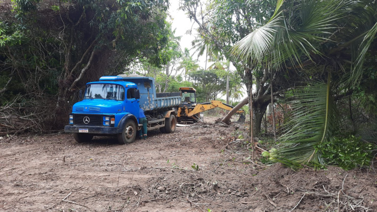 Imagem Terreno à Venda, 300 m²em Barra do Jacuípe - Camaçari