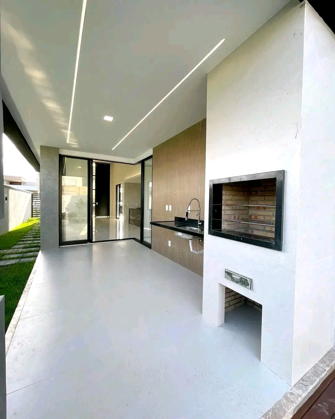 Imagem Casa de Condomínio com 3 Quartos à Venda, 169 m²em Cidade Alphaville  - Eusébio