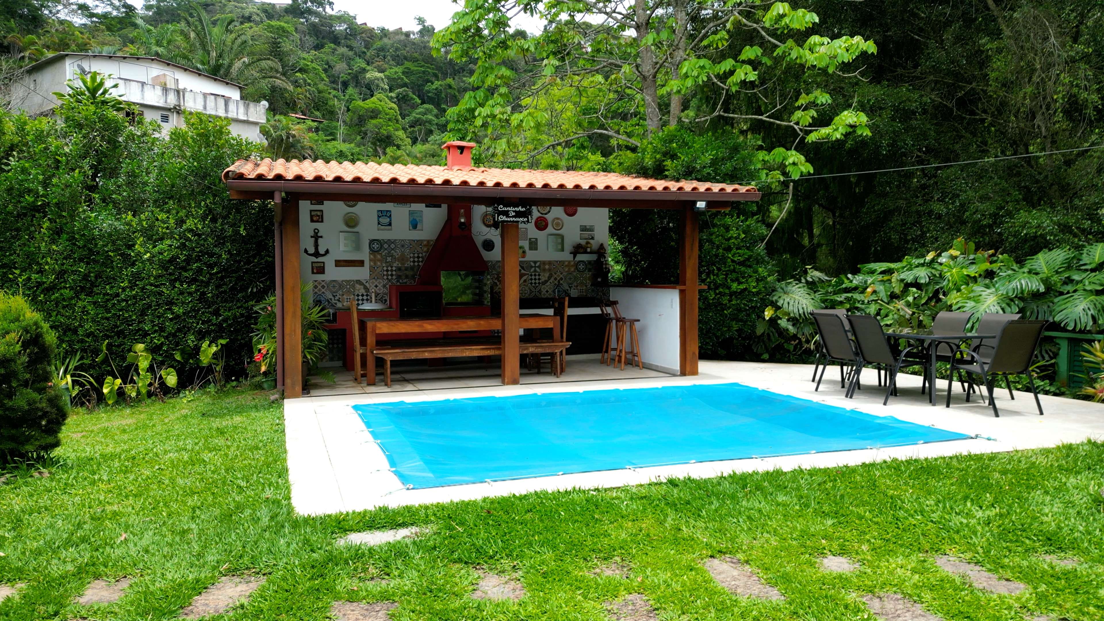 Foto do imóvel: Casa com 5 Quartos à Venda, 240 m² em Itaipava - Petrópolis