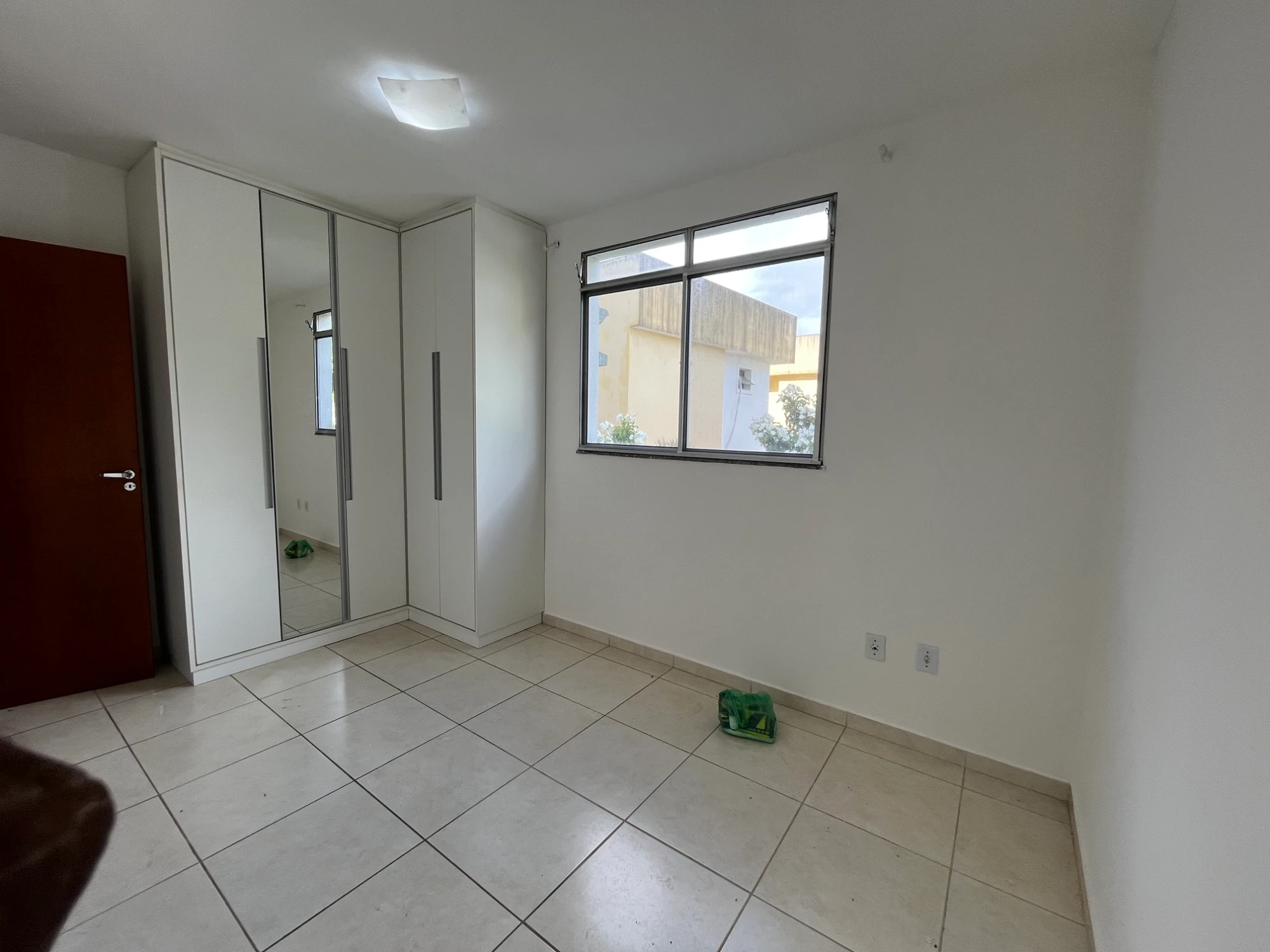 Imagem Apartamento com 3 Quartos à Venda, 60 m² em Centro - Lauro de Freitas