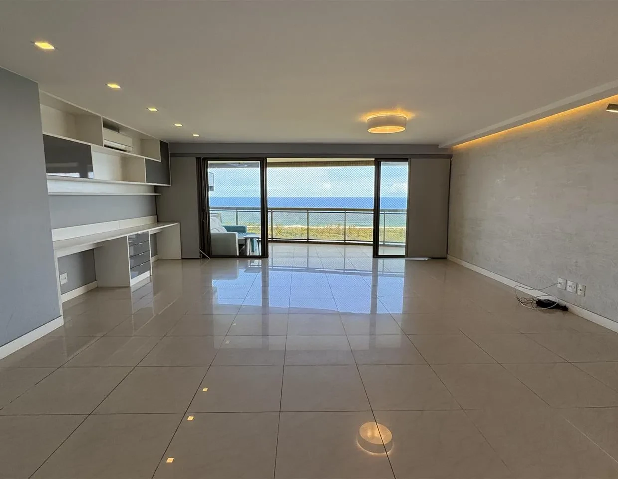 Imagem Apartamento com 3 Quartos à Venda ou Locação, 268 metro em Barra da Tijuca - Rio de Janeiro