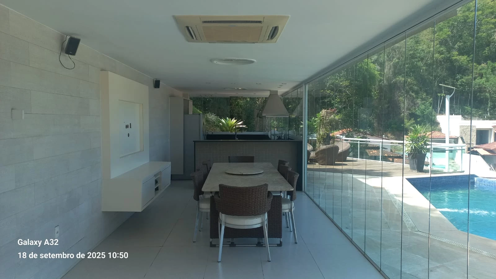 Imagem Casa de Condomínio com 5 Quartos à Venda, 600 m² em Itaipu - Niterói