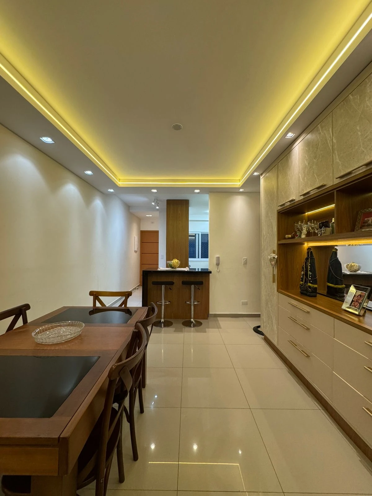 Foto do imóvel: Apartamento com 3 Quartos à Venda ou Locação, 101 m² em Sumaré - Caraguatatuba