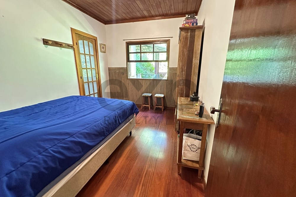 Imagem Casa de Condomínio com 5 Quartos à Venda, 502 m² em Corrêas - Petrópolis