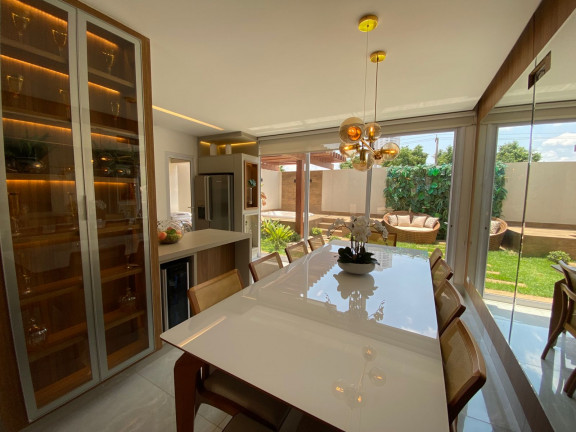 Imagem Casa de Condomínio com 4 Quartos à Venda, 191 m² em Jardim Atlântico - Goiânia