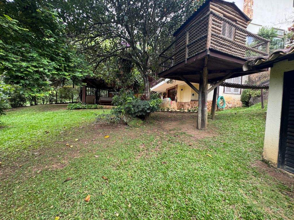 Foto do imóvel: Casa de Condomínio com 4 Quartos à Venda, 273 m² em Cuiabá - Petrópolis
