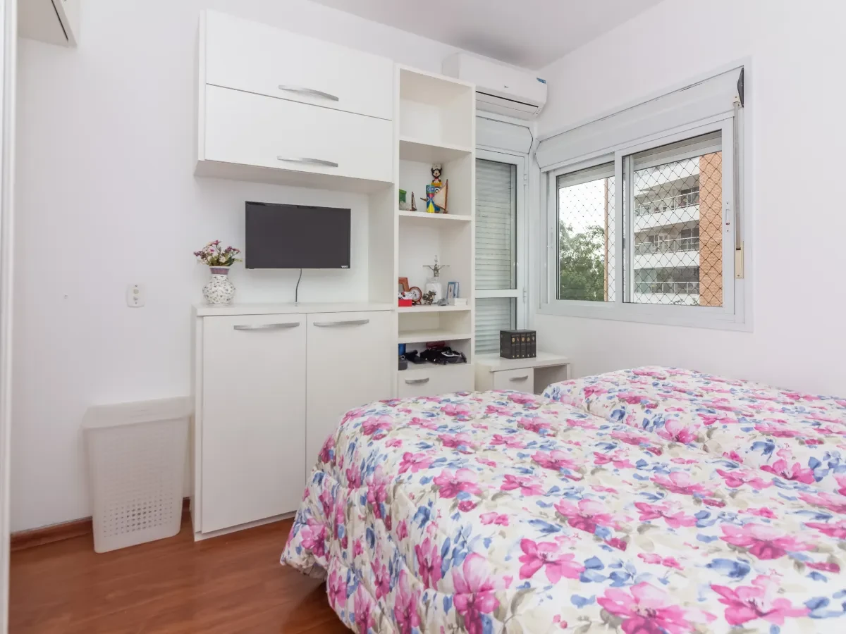 Imagem Apartamento com 4 Quartos à Venda, 244 m² em Vila Suzana - São Paulo