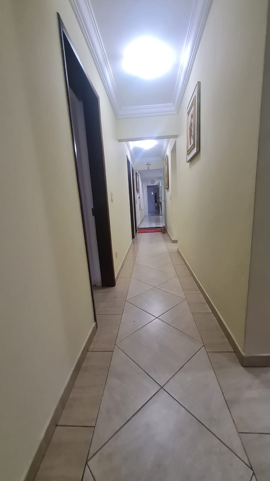 Foto do imóvel: Casa com 3 Quartos à Venda, 400 m² em Portão - Curitiba