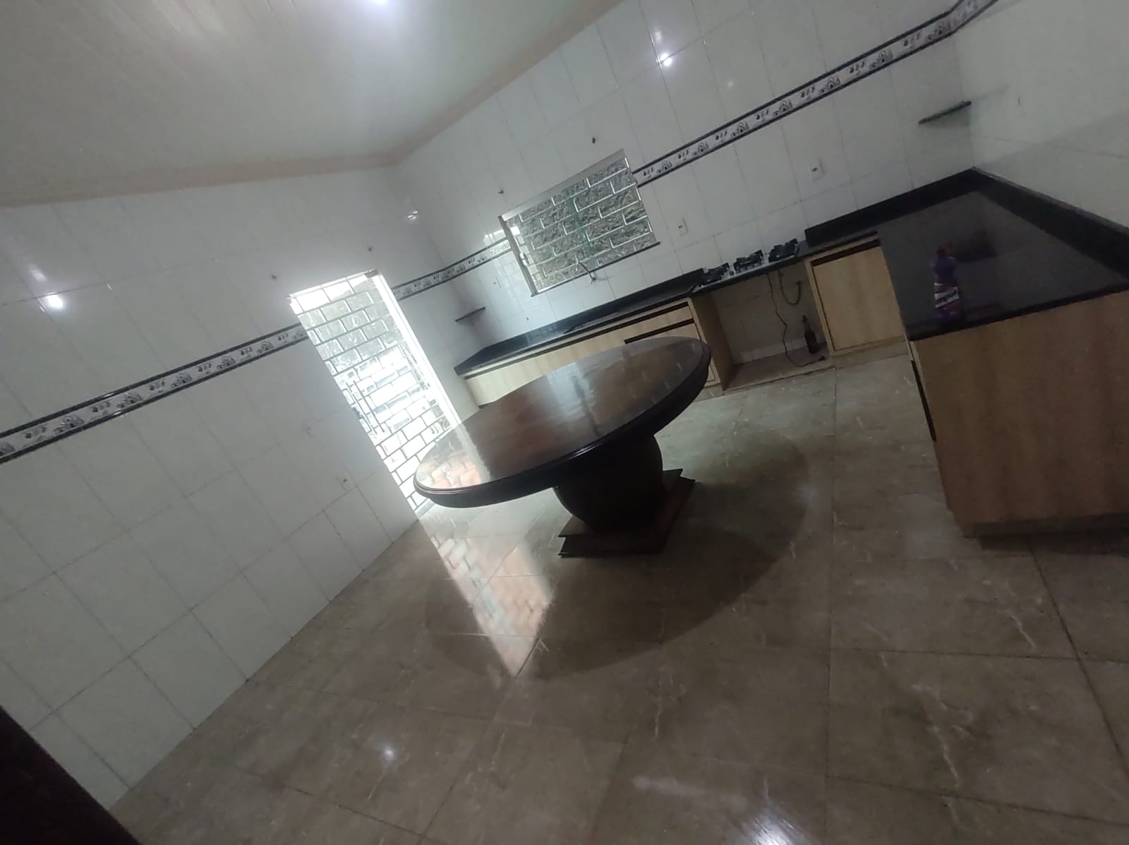 Imagem Casa com 4 Quartos à Venda, 400 m² em Novo Aleixo - Manaus