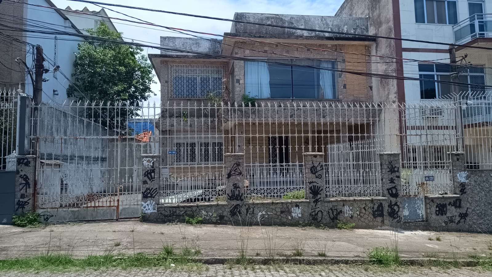 Casa com 5 Quartos à Venda, 300 m²em Moneró - Rio de Janeiro