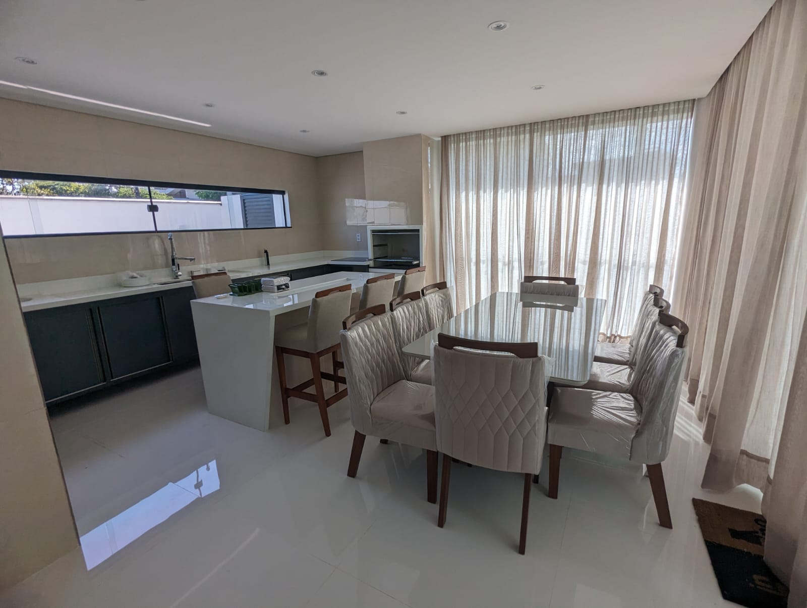 Imagem Casa de Condomínio com 3 Quartos à Venda, 290 m²em Ponta Negra - Manaus
