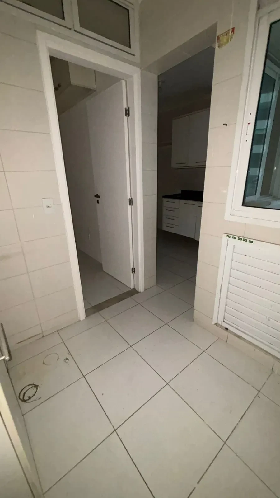 Imagem Apartamento com 4 Quartos à Venda ou Locação, 141 metros em Alphaville I - Salvador