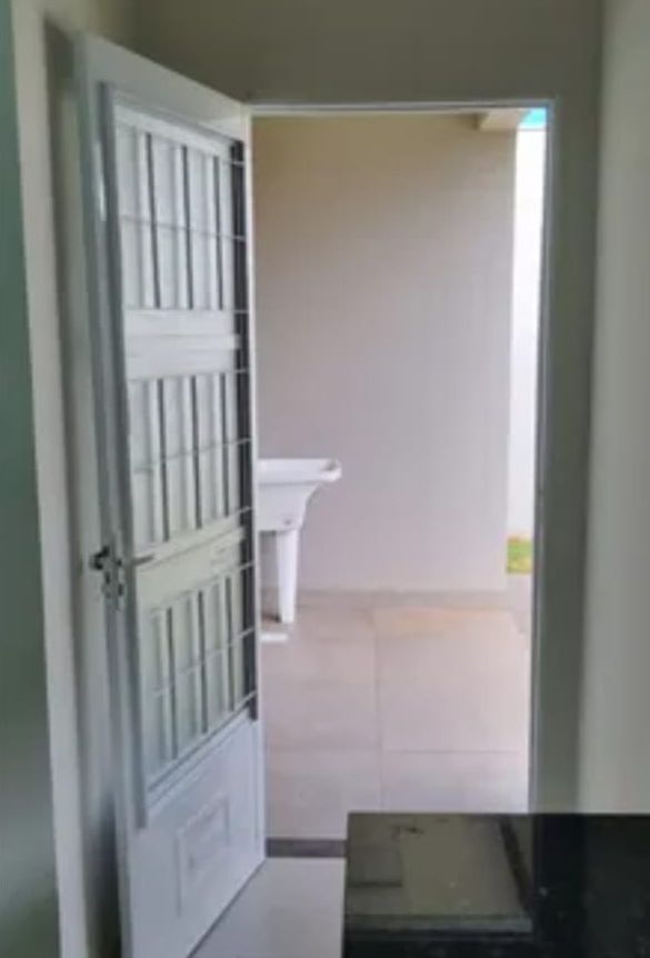 Imagem Casa com 3 Quartos à Venda, 96 m²em Vila Nasser - Campo Grande