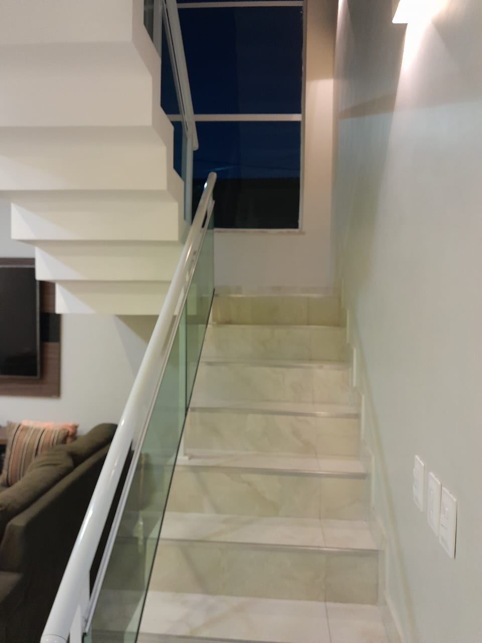 Imagem Casa com 3 Quartos à Venda, 230 m²em Maraponga - Fortaleza