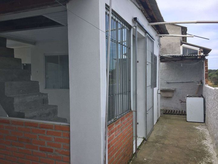Casa com 1 Quarto à Venda, 35 m² em São João Do Rio Vermelho - Florianópolis