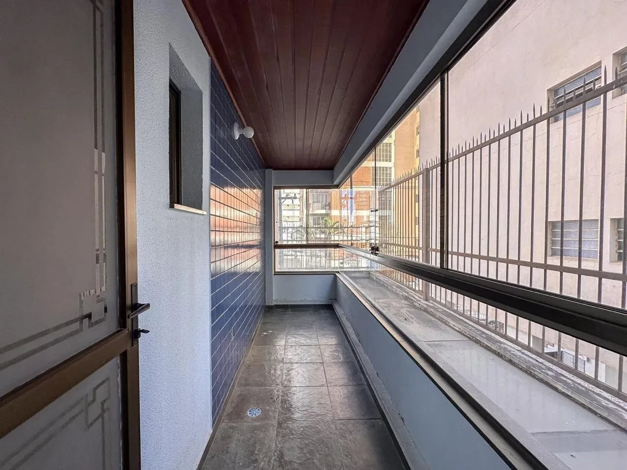 Imagem Apartamento com 2 Quartos à Venda, 76 m² em Centro - Campinas