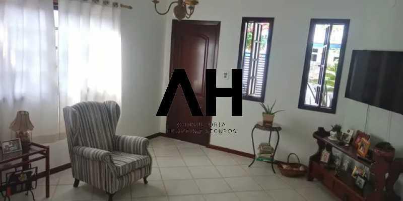 Imagem Casa com 5 Quartos para Alugar, 400 m²em Itaipu - Niterói