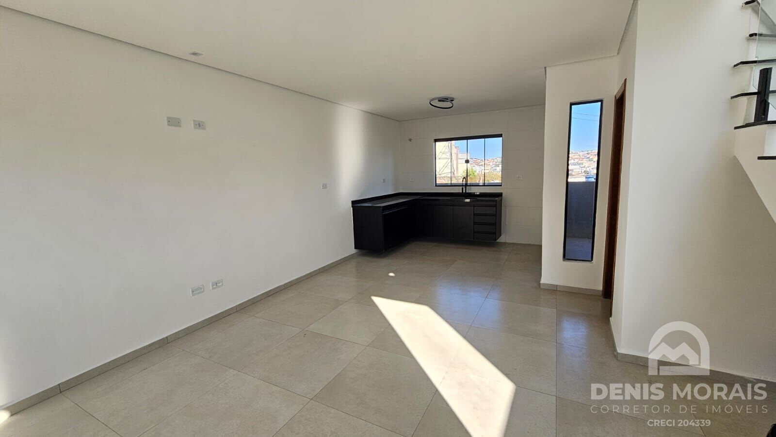 Imagem Sobrado com 3 Quartos à Venda, 135 m²em Vila Lavínia - Mogi das Cruzes