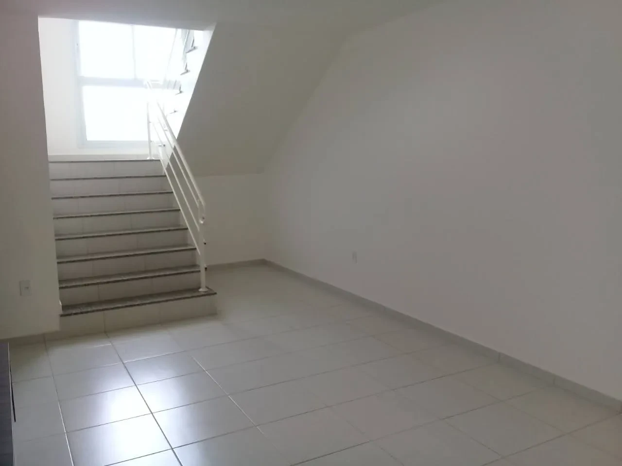 Imagem Cobertura com 3 Quartos para Alugar, 123 m² em Conjunto Habitacional Pedro Perri - Araçatuba