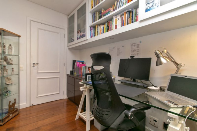 Imagem Apartamento com 4 Quartos à Venda,  em Paraíso do Morumbi - São Paulo
