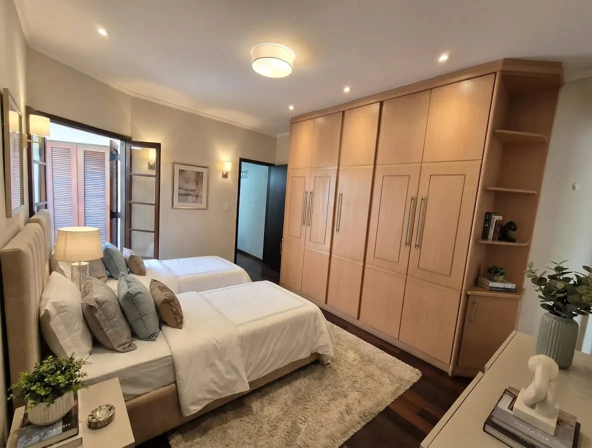 Imagem Sobrado com 3 Quartos à Venda, 303 m² em Chácara Seis de Outubro - São Paulo