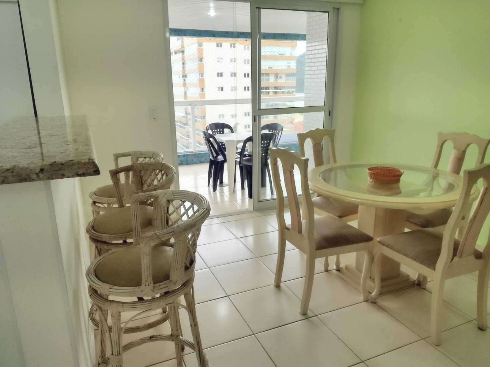 Imagem Apartamento com 2 Quartos para Alugar, 99 m² em Centro - Bertioga