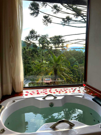 Imóvel Comercial à Venda, 1.500 m²em Lanifício - Santa Isabel