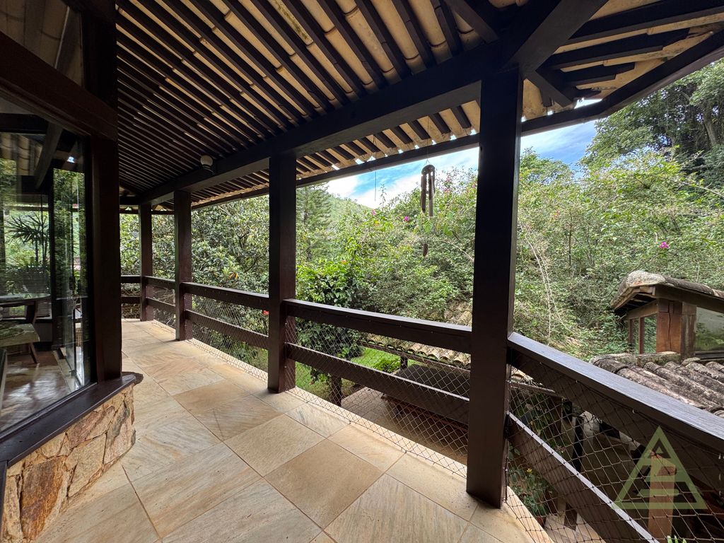 Foto do imóvel: Casa de Condomínio com 4 Quartos à Venda, 273 m² em Cuiabá - Petrópolis