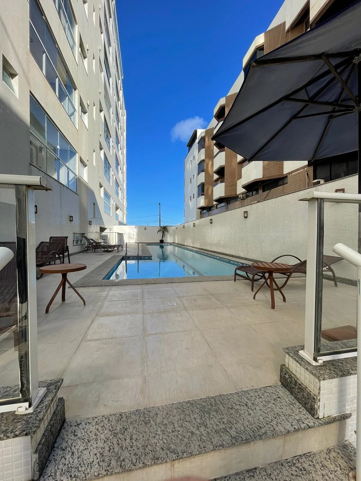 Imagem Apartamento com 1 Quarto para Alugar, 92 m² em Pituba - Salvador