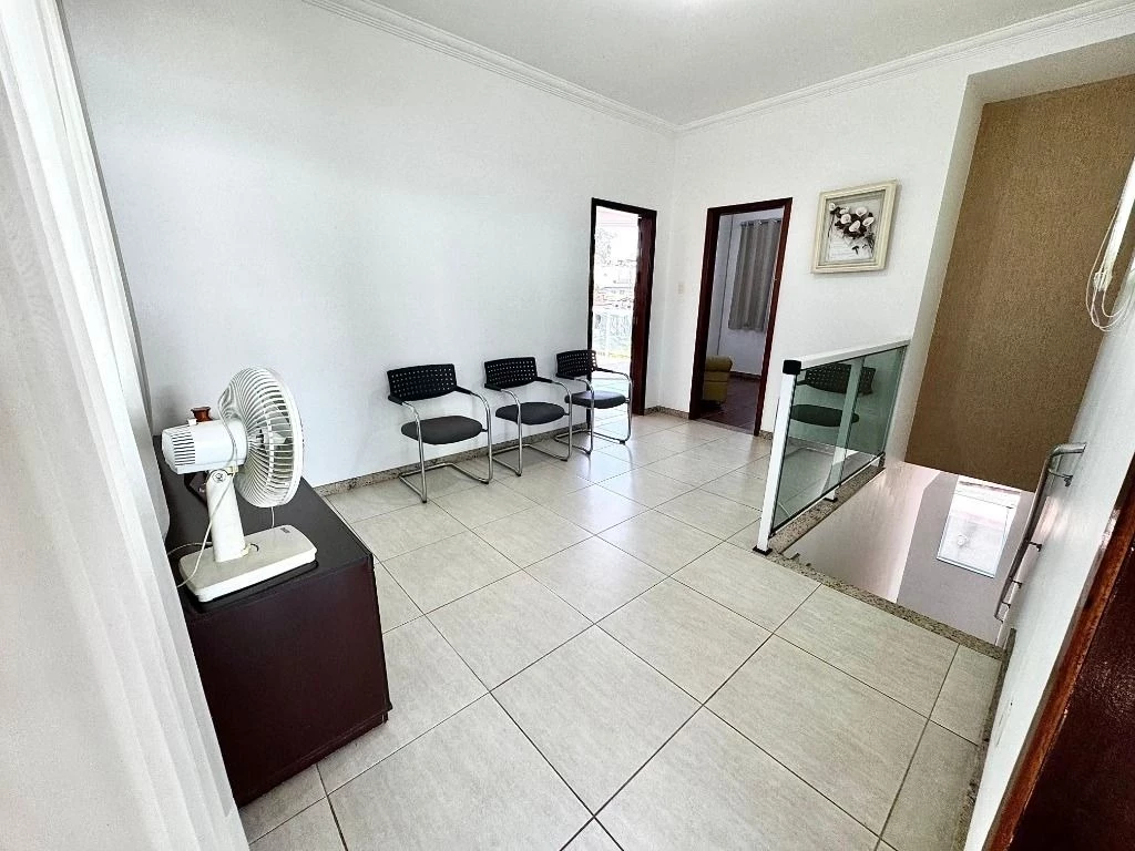 Imagem Casa com 4 Quartos à Venda, 375 m² em Parque Xangri-Lá - Contagem