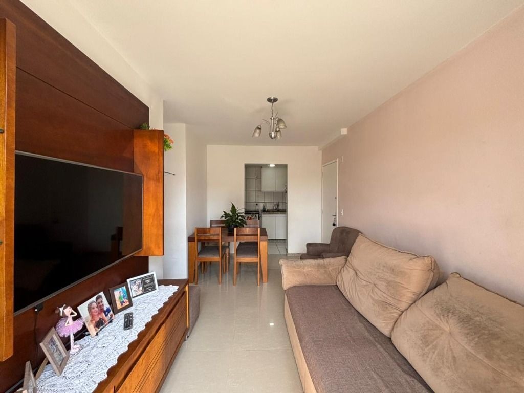 Imagem Apartamento com 2 Quartos à Venda, 52 m² em Frei Leopoldo - Belo Horizonte