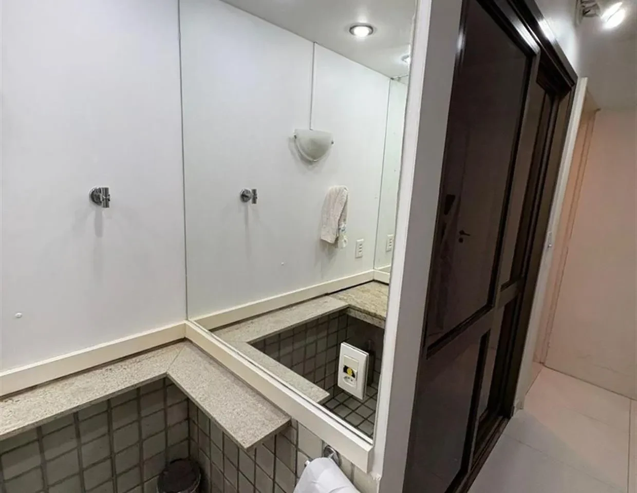 Imagem Apartamento com 2 Quartos para Alugar, 89 m² em Leblon - Rio de Janeiro