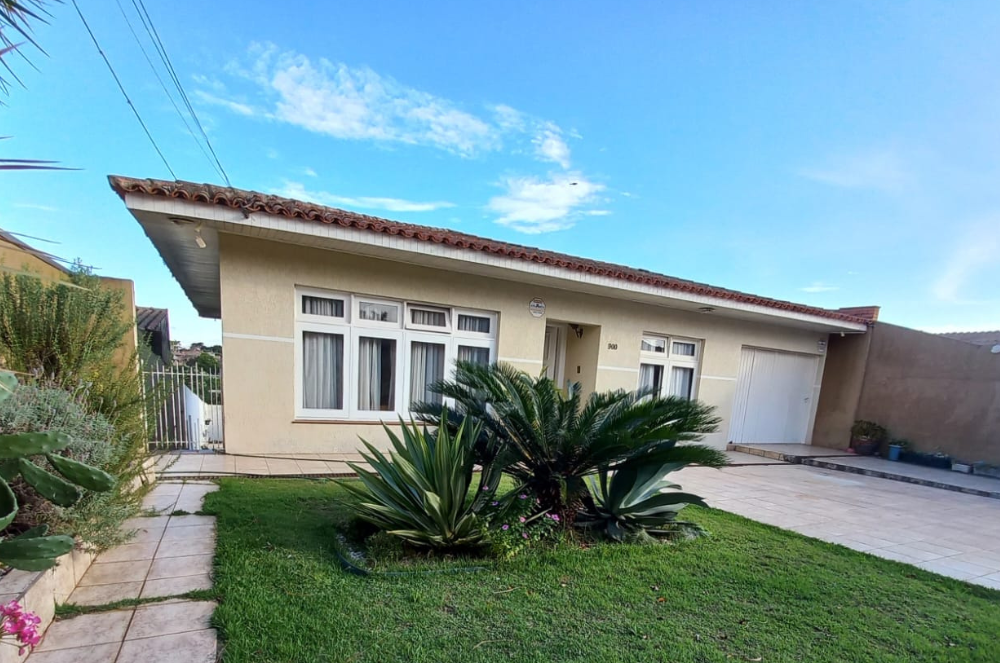 Imagem Casa com 3 Quartos à Venda, 265 m²em Oficinas - Ponta Grossa