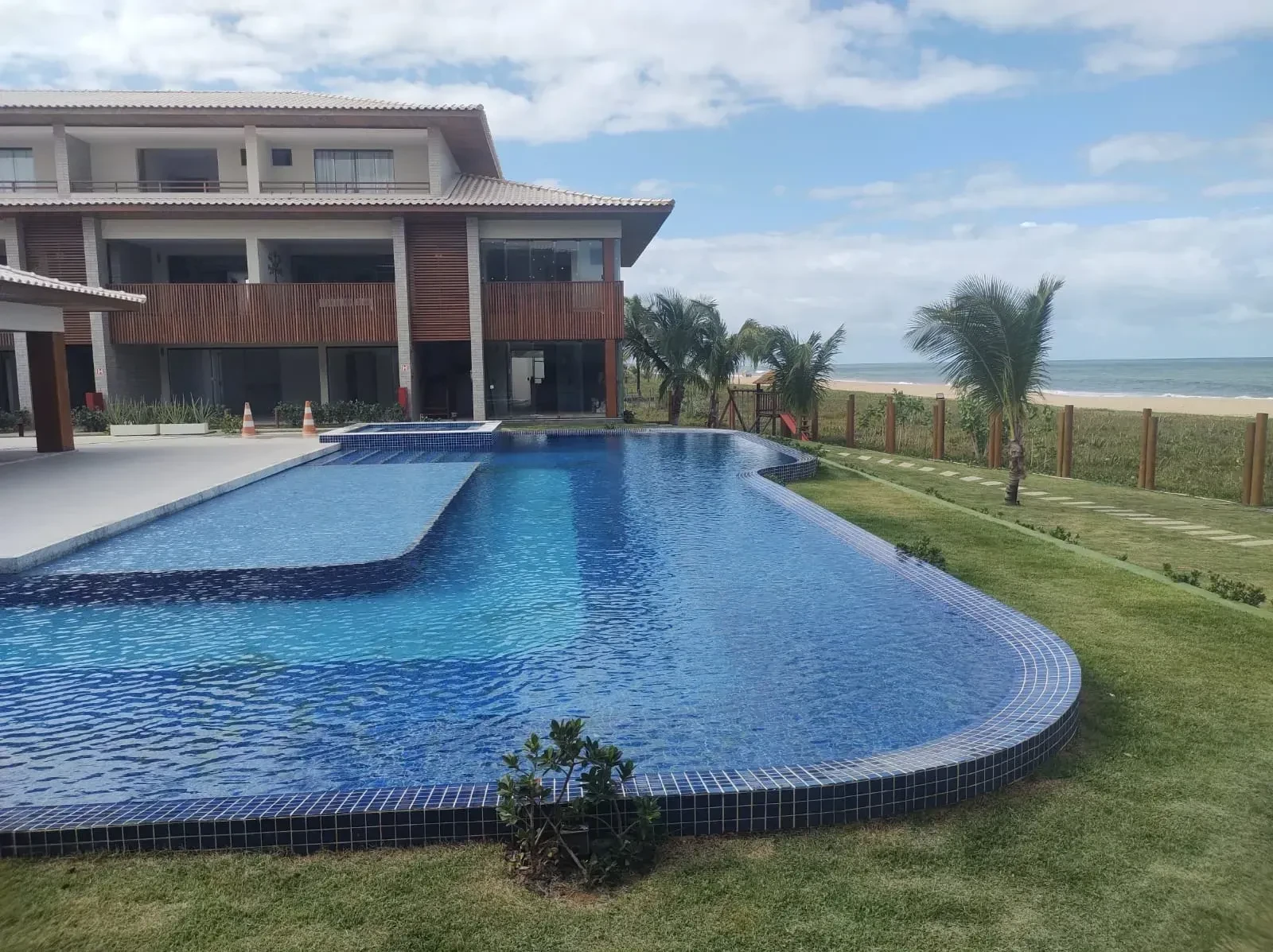 Foto do imóvel: Casa de Condomínio com 3 Quartos à Venda, 115 m² em Itacimirim (Monte Gordo) - Camaçari