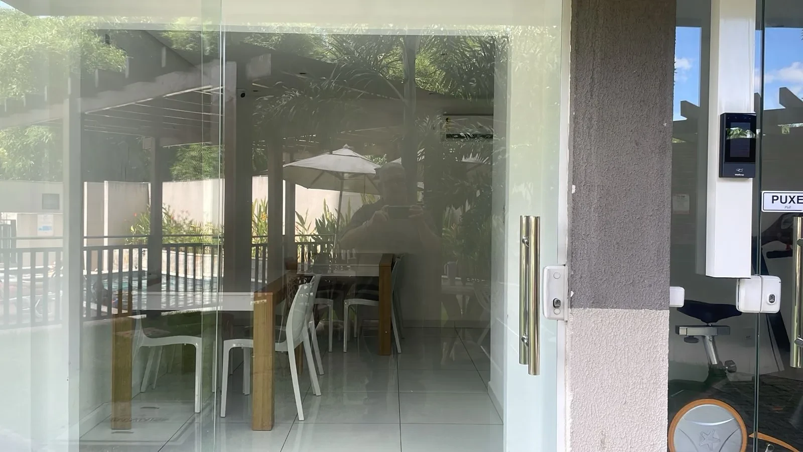 Imagem Apartamento com 2 Quartos à Venda, 45 metros em Caxangá - Recife