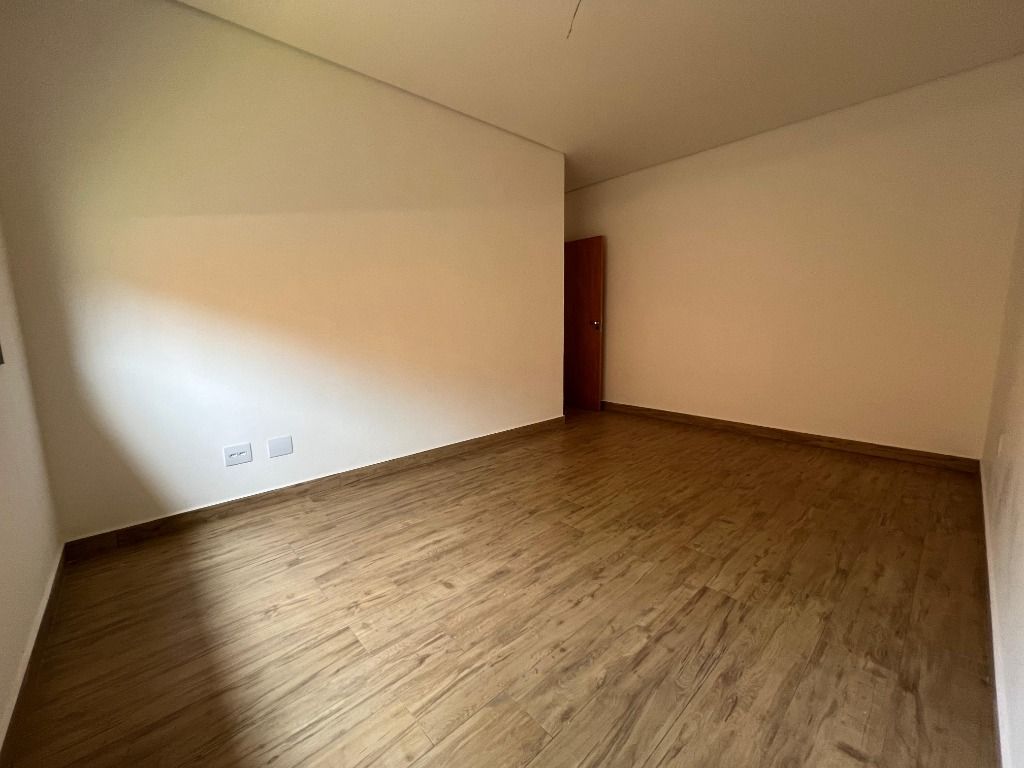 Imagem Casa de Condomínio com 4 Quartos à Venda, 200 m² em  - 