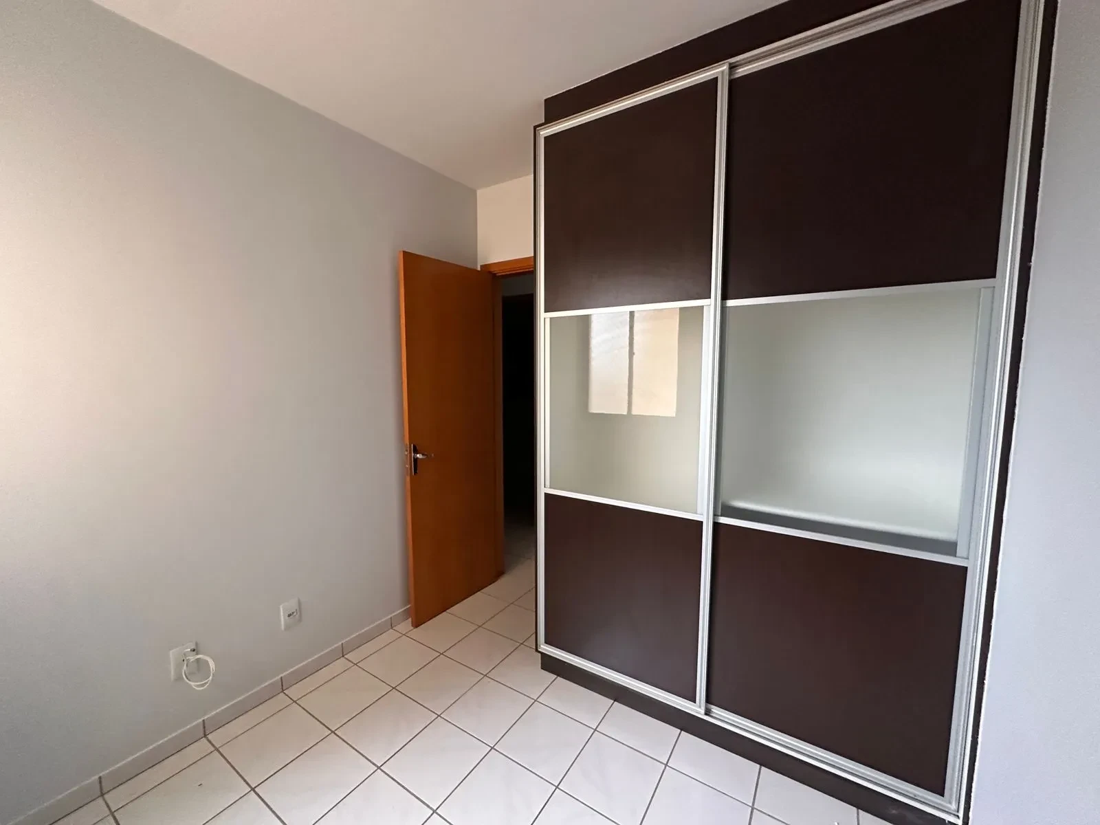 Imagem Apartamento com 3 Quartos à Venda, 69 metros em Setor dos Funcionários - Goiânia