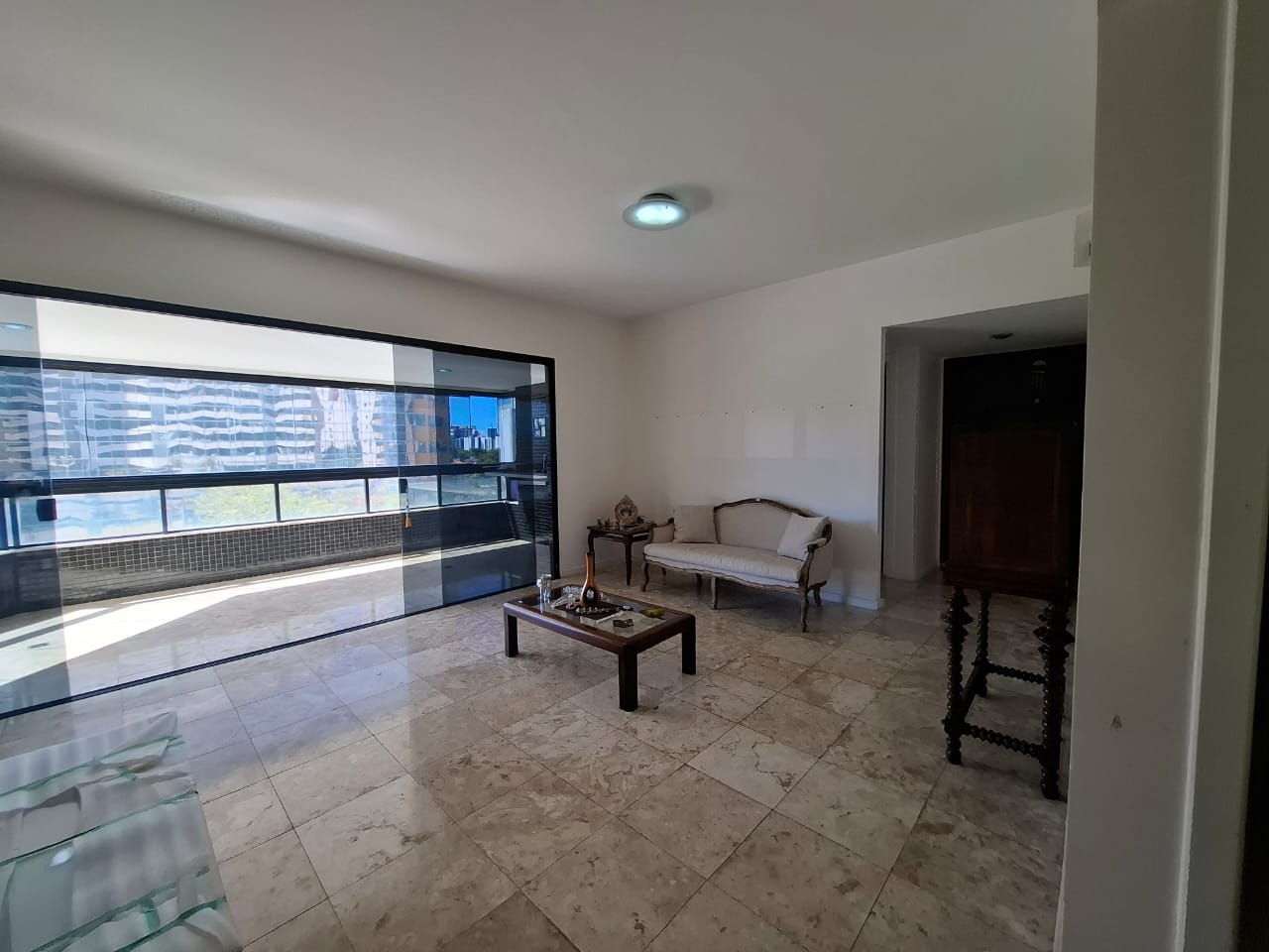 Foto do imóvel: Apartamento com 4 Quartos à Venda, 224 m² em Pituba - Salvador