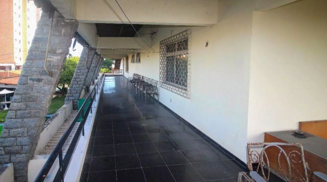 Imagem Casa com 4 Quartos à Venda, 368 m² em Parquelândia - Fortaleza