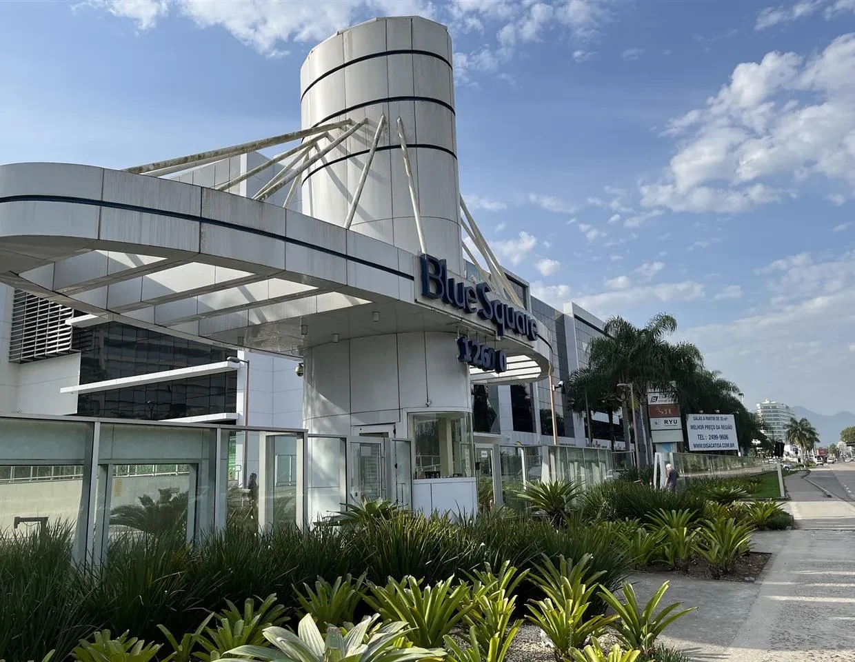 Imagem Sala Comercial à Venda ou Locação, 29 m² em Recreio dos Bandeirantes - Rio de Janeiro