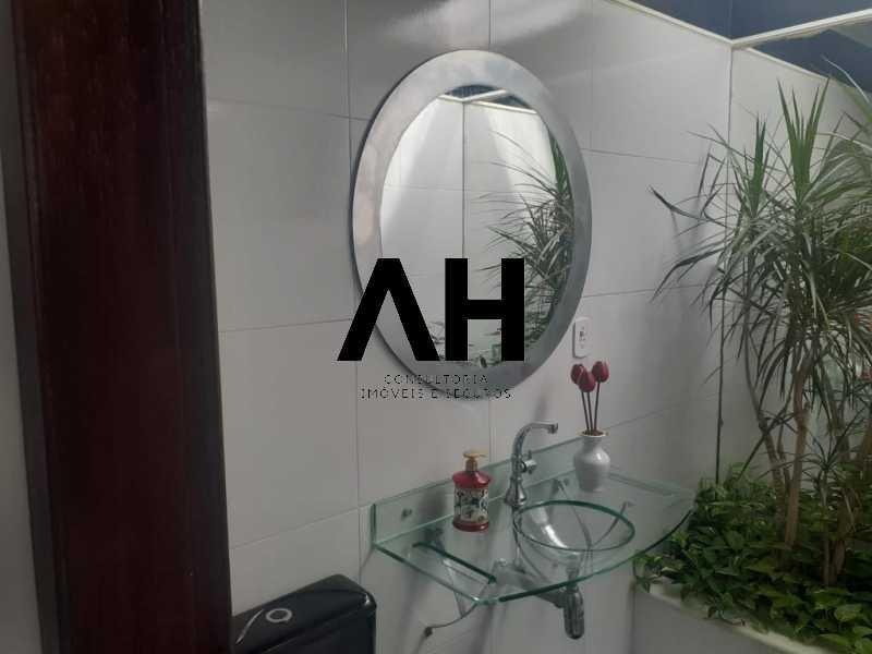 Imagem Casa com 4 Quartos à Venda, 250 m²em Maria Turri - Rio das Ostras