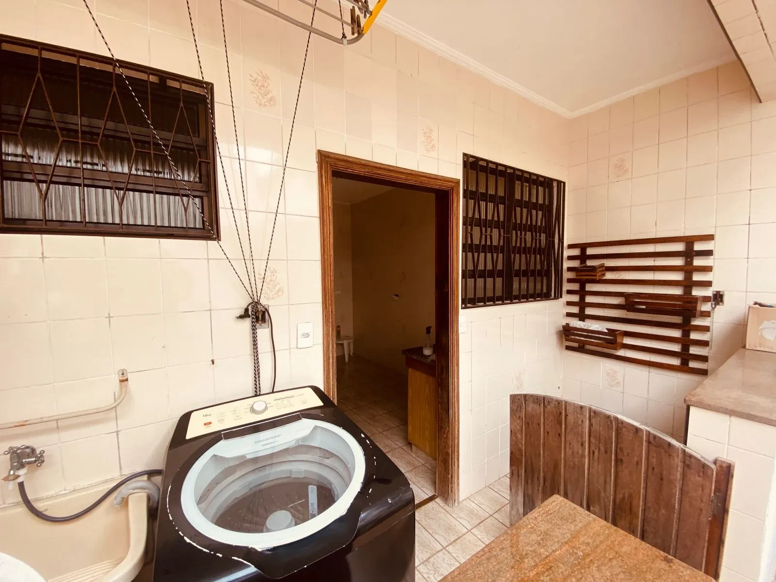 Imagem Sobrado com 4 Quartos à Venda, 255 m² em Embaré - Santos