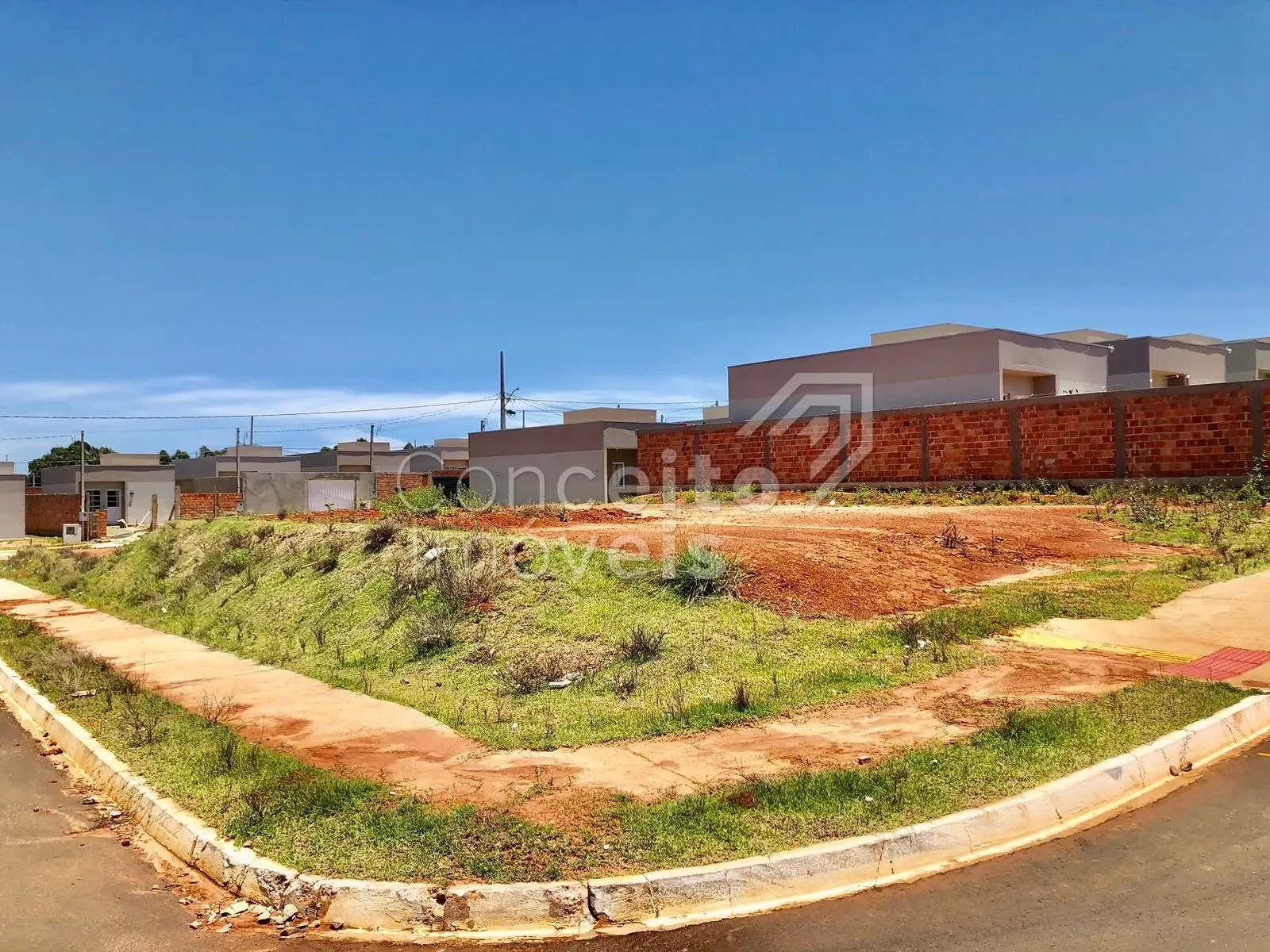 Terreno à Venda, 327 m² em Neves - Ponta Grossa
