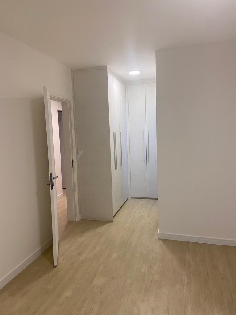 Imagem Apartamento com 3 Quartos para Alugar, 165 m²em Alphaville Centro Industrial e Empresarial/Alphaville. - Barueri