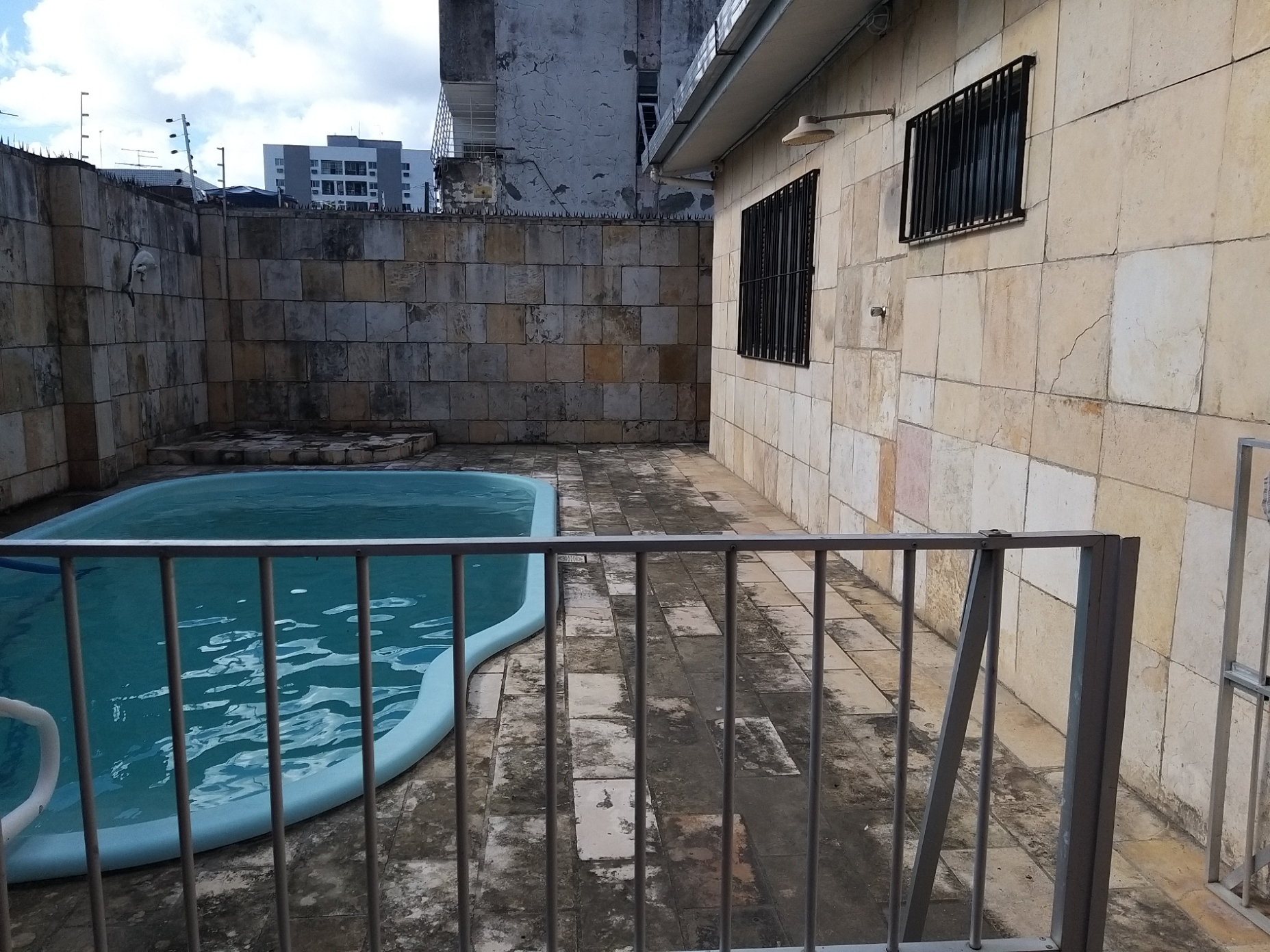 Foto do imóvel: Casa com 3 Quartos à Venda, 17.900 m² em Várzea - Recife