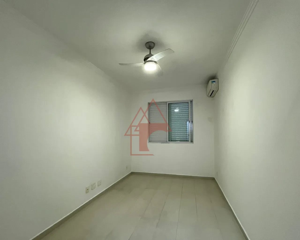 Imagem Sobrado com 4 Quartos à Venda, 151 m² em Embaré - Santos