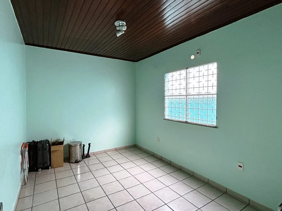 Foto do imóvel: Casa com 3 Quartos à Venda, 131 m² em Flores - Manaus